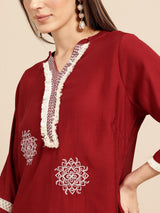 Red Floral Thread Work Kurta With Trousers Co-Ords Set