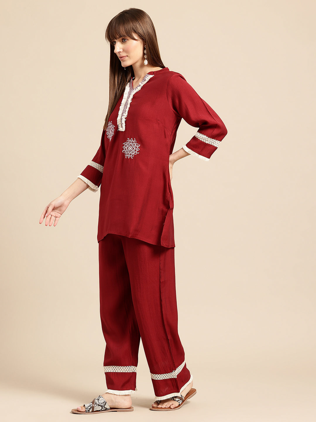 Red Floral Thread Work Kurta With Trousers Co-Ords Set