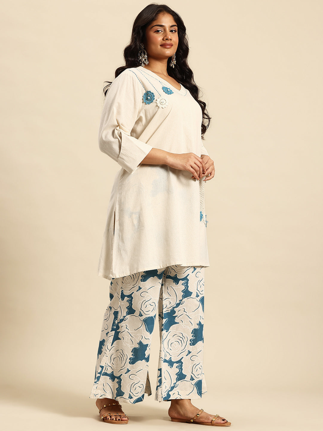 Blue Embroidered Regular Beads & Stones Kurta With Palazzos Co-Ords Set