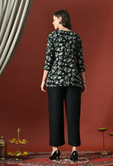 Black Floral Printed Casual Round Neck Top With Trousers