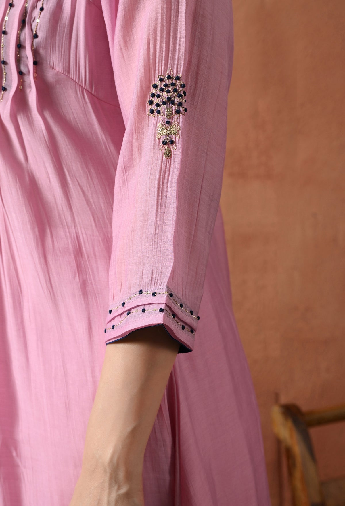 Pink Empire Thread Work Pure Silk Kurta with Trousers & With Dupatta