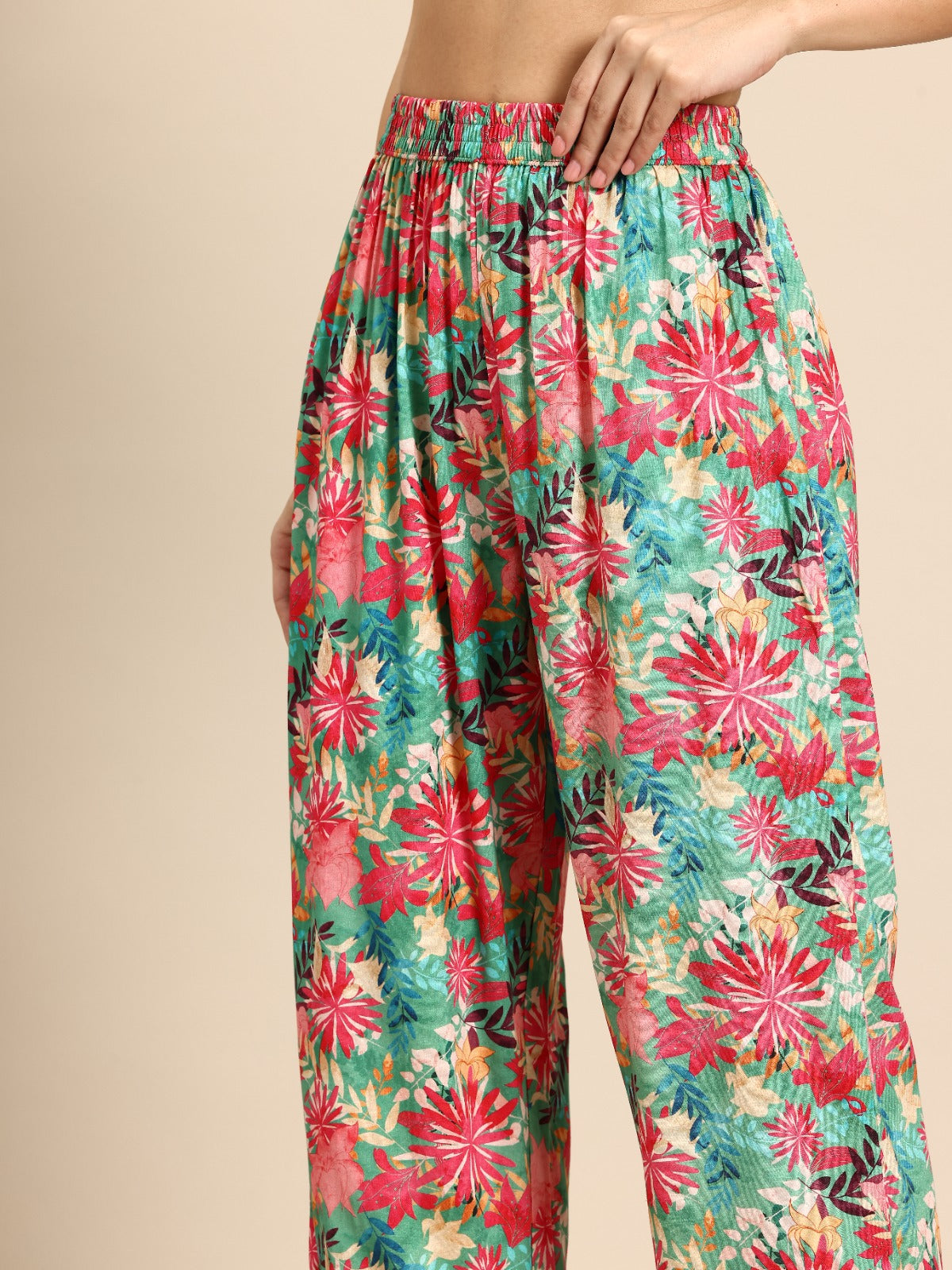 Green Floral Printed Regular Kurta with Trousers