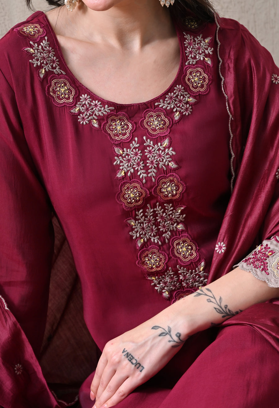 Wine Ethnic Motifs Embroidered Regular Thread Work Kurta with Palazzos & With Dupatta