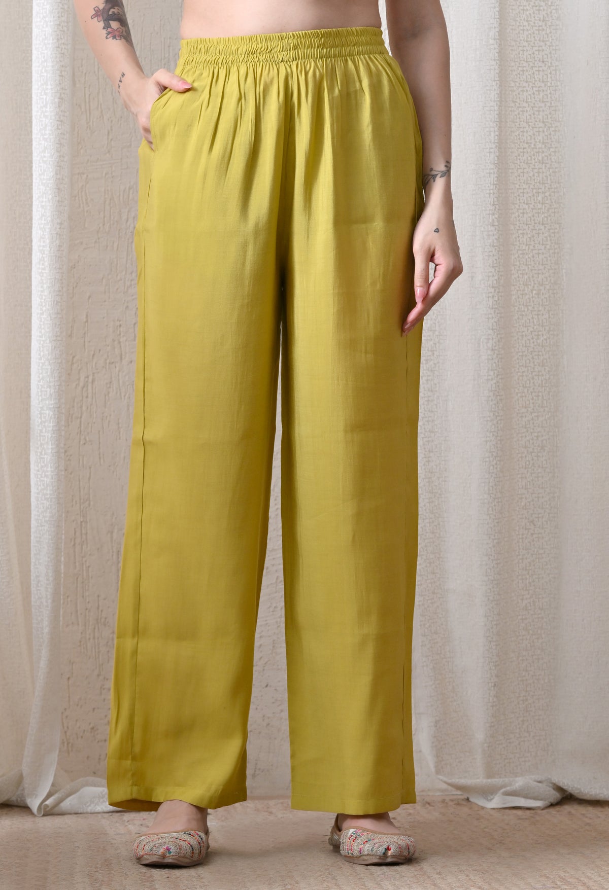 2973 YELLOW - image 1