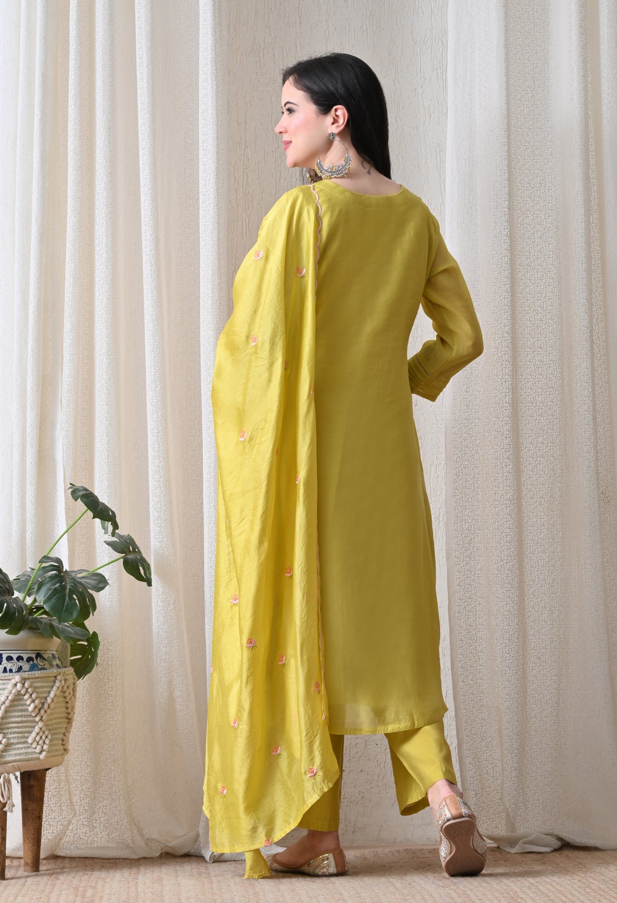 2973 YELLOW - image 2