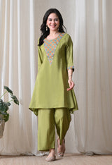 Green Short Kurta With Plazzo And Dupatta For Women - 2615 view 2