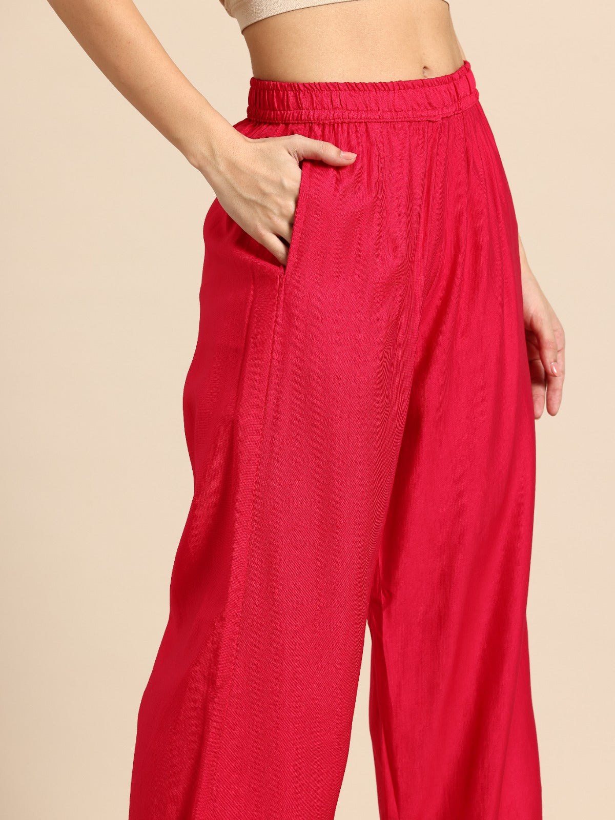 2589 RED - image 1