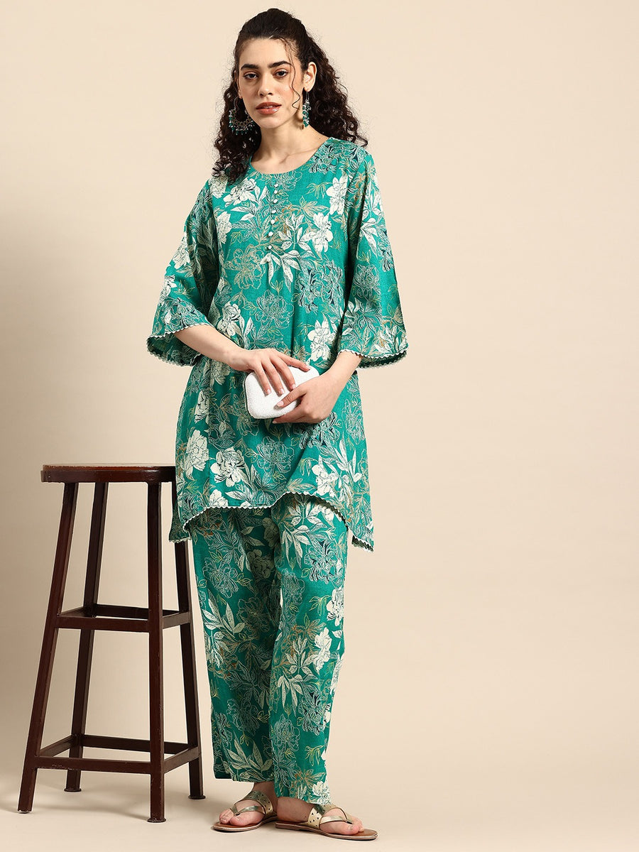 Green Floral Printed Regular Kurta With Trousers