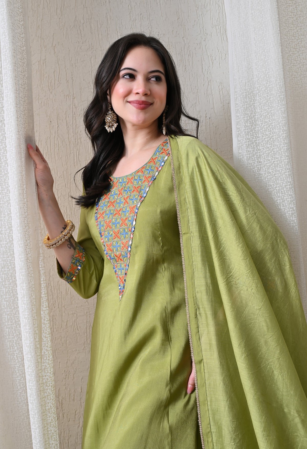 Green Short Kurta With Plazzo And Dupatta For Women - 2615 view 4