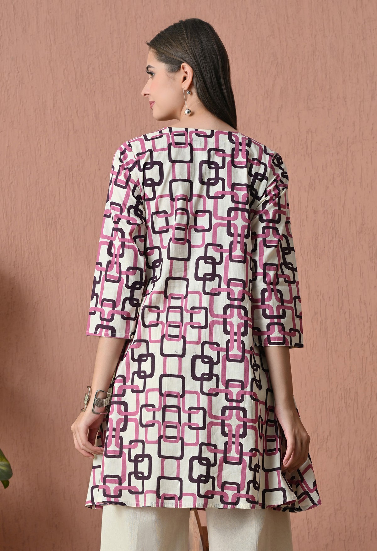 3006 PINK - image 1