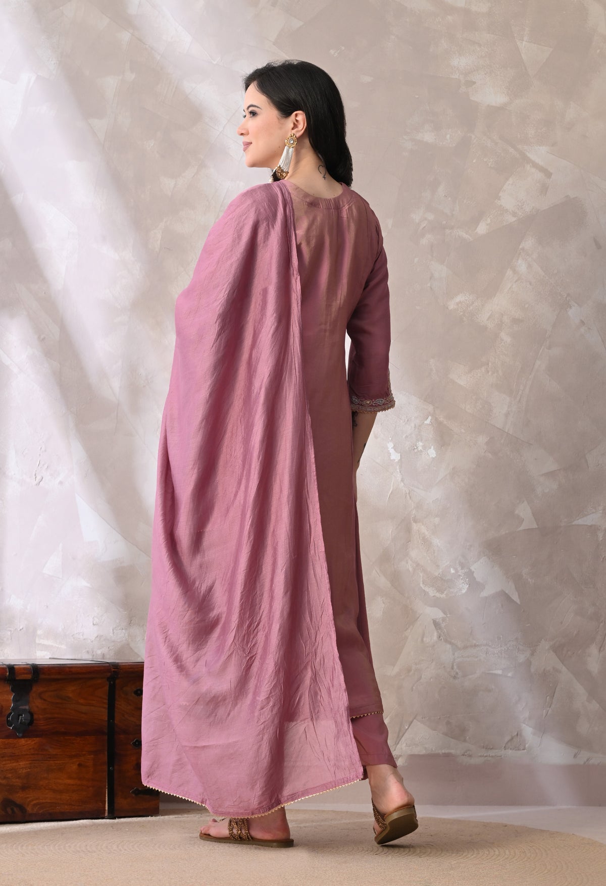 Onion Rounded Kurta With Pant And Dupatta For Women - 2570 view 2